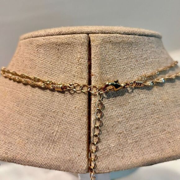 Forever 21 Rope Chain Double Strand Round Pendant Layered Necklace Gold-tone OS - Picture 3 of 3